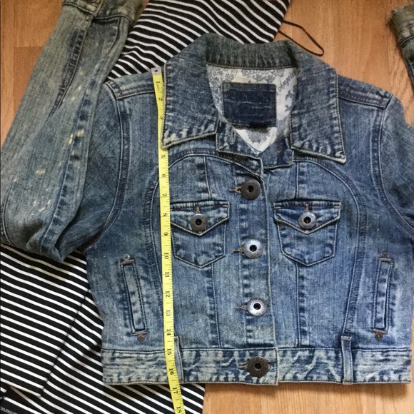 Guess Denim Jacket😎✌🏽☯️ - Picture 7 of 8